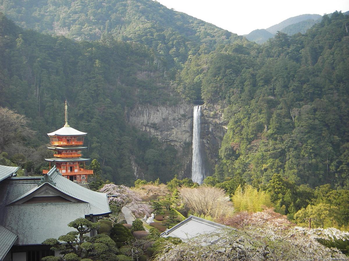 Хостел Kumano Backpackers Танабе Екстер'єр фото
